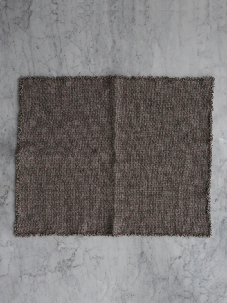 Maya Placemat 40x50cm 87 Fumo