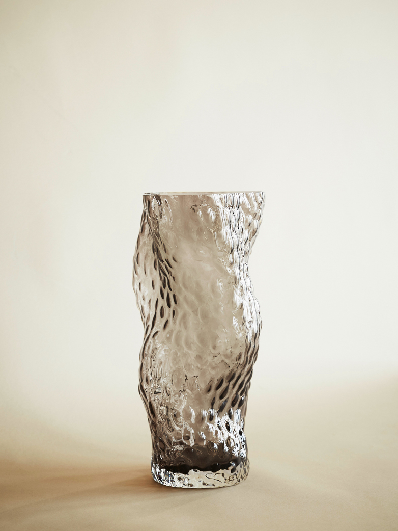Ostrea Rock Glass Vase – Smoke