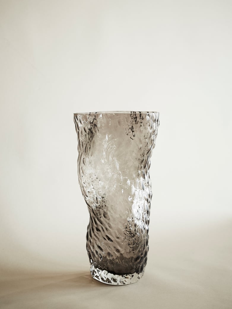 Ostrea Rock Glass Vase – Smoke