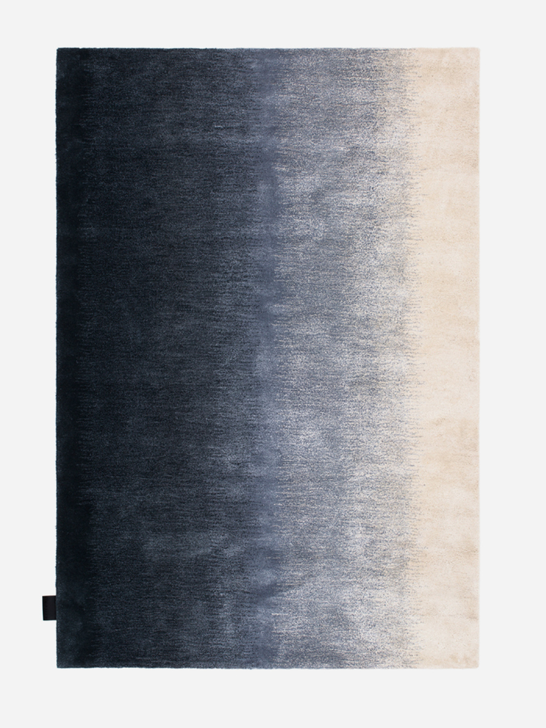 Gradient Carpet Blues – 160 x 240