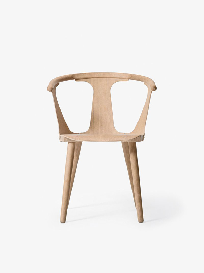 In Between Chair – White Oiled Oak