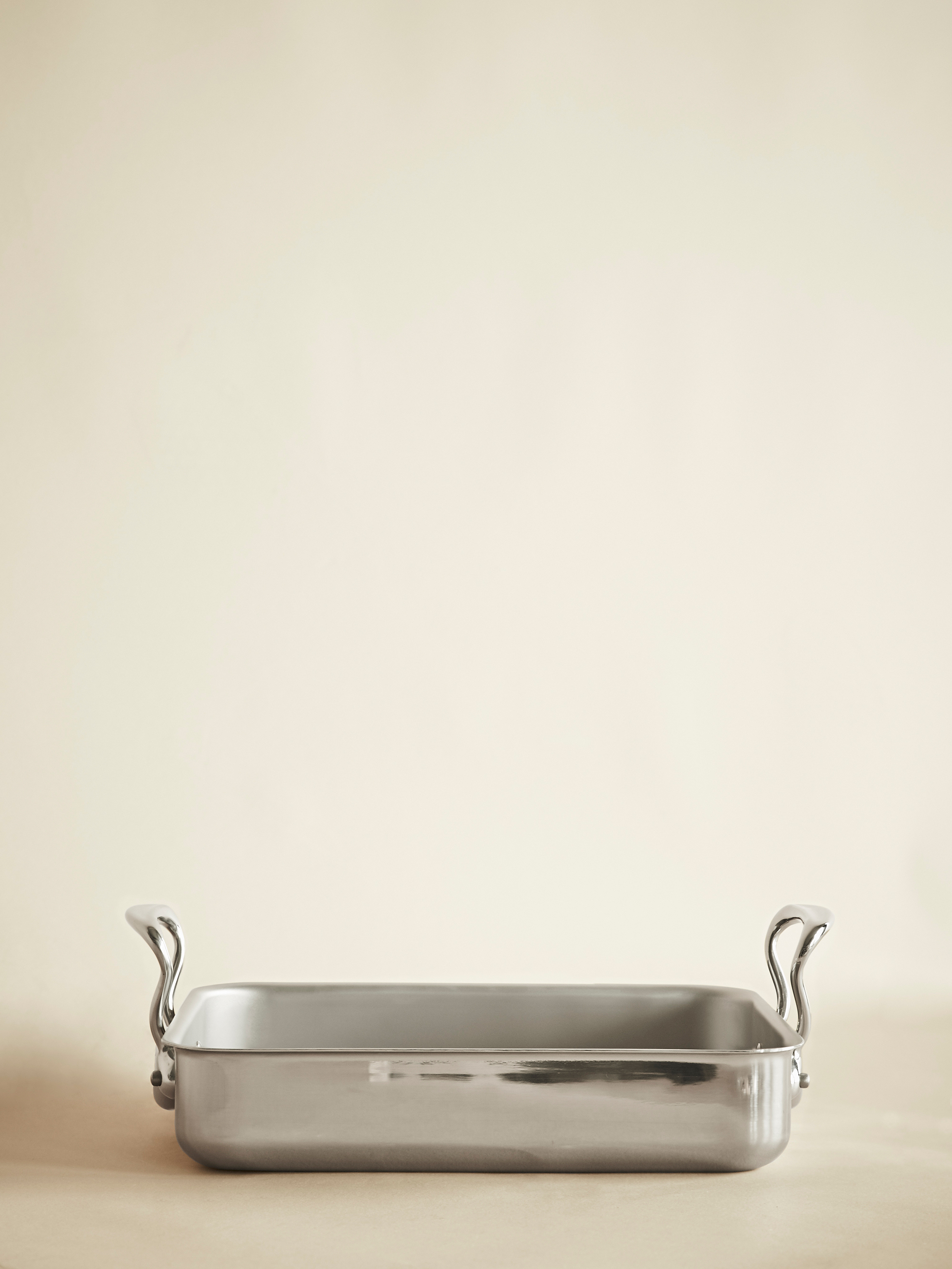 23940 D1a997e4e2 521730 Mauviel Cook Style Roasting Pan 2 Portrait