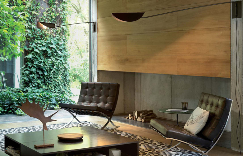Plume Wall Lamp