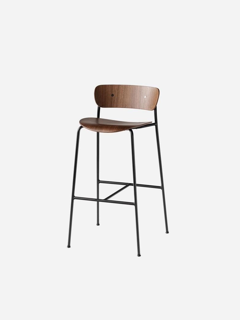 Pavilion AV7 Barstool – Lacquered Walnut