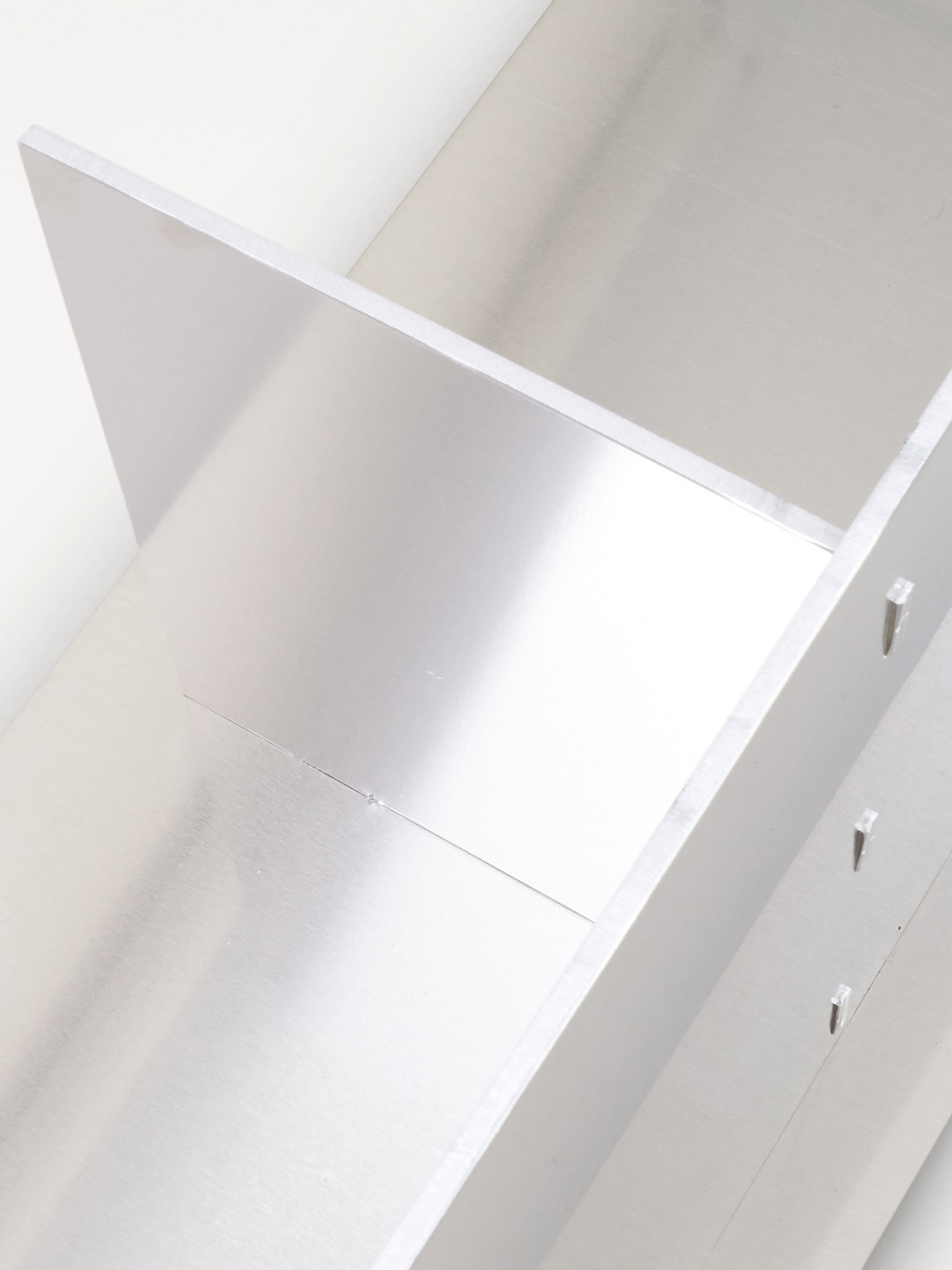 24050 Cf20e4e241 633 5516455062 Rivet Shelf Detail 2 5 4 Portrait