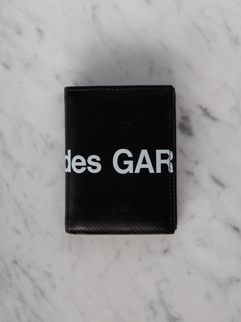 Huge Logo Card Wallet Black