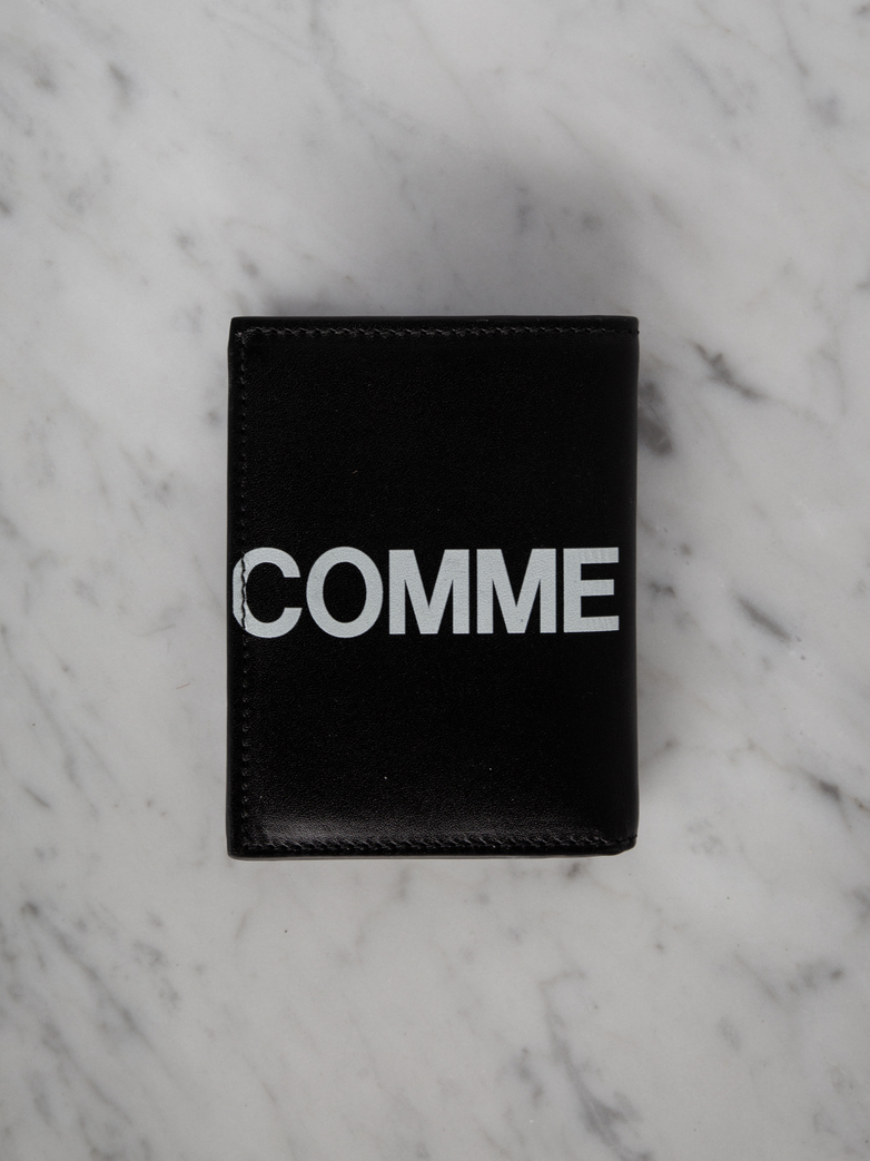 Huge Logo Card Wallet Black