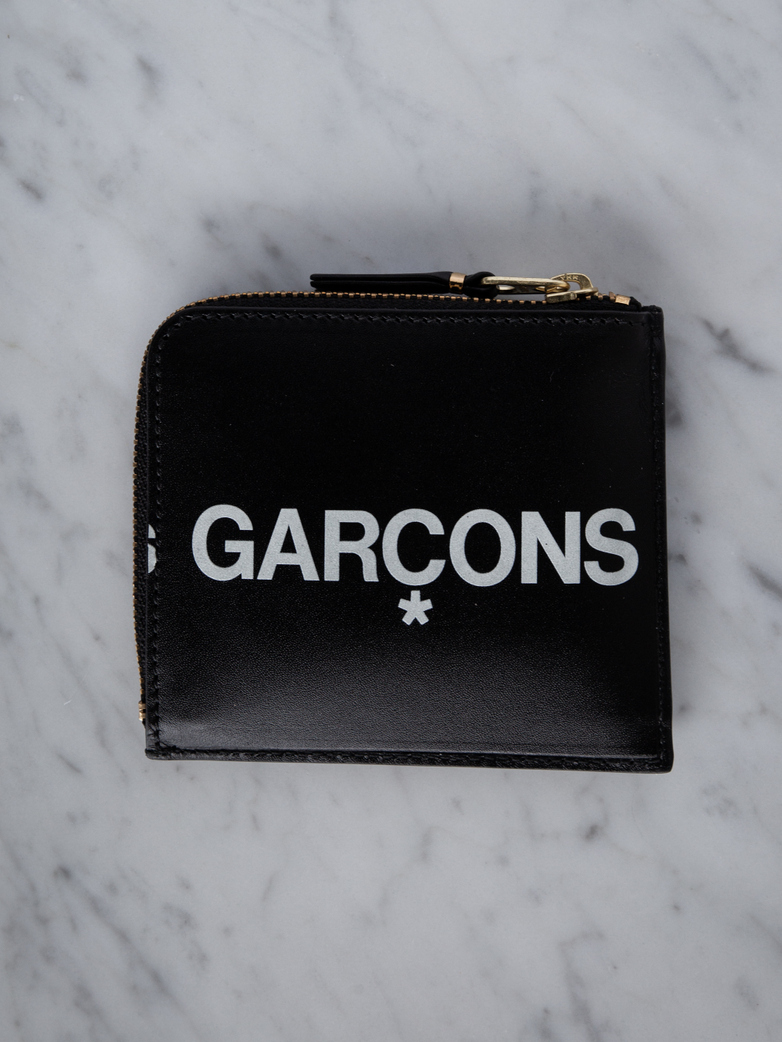 Huge Logo Zip Wallet Black