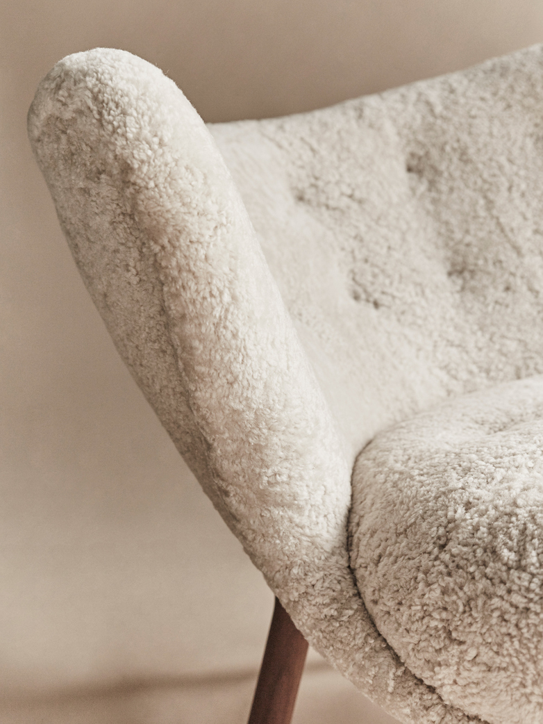 Little Petra VB1 – Sheepskin – Oiled Walnut