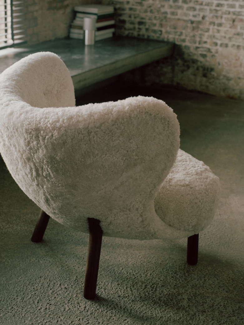 Little Petra VB1 – Sheepskin – Oiled Walnut