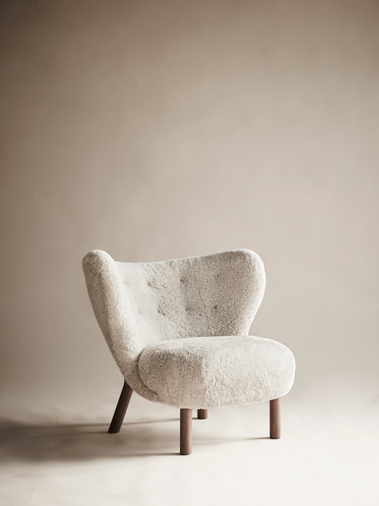 Little Petra VB1 – Sheepskin – Oiled Walnut