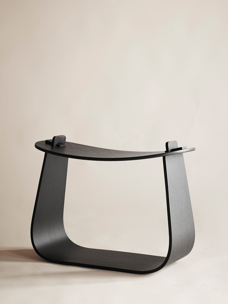 Harry Stool – Black Stained Oak