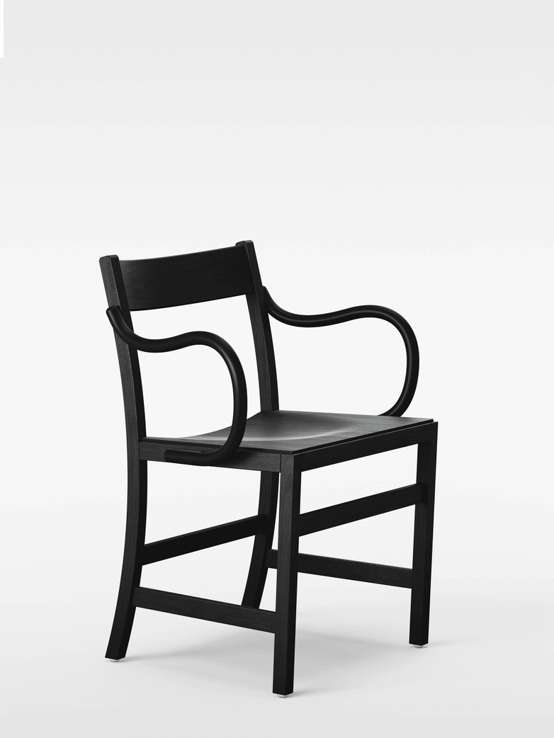 Waiter XL Armchair – Black Stained Beech
