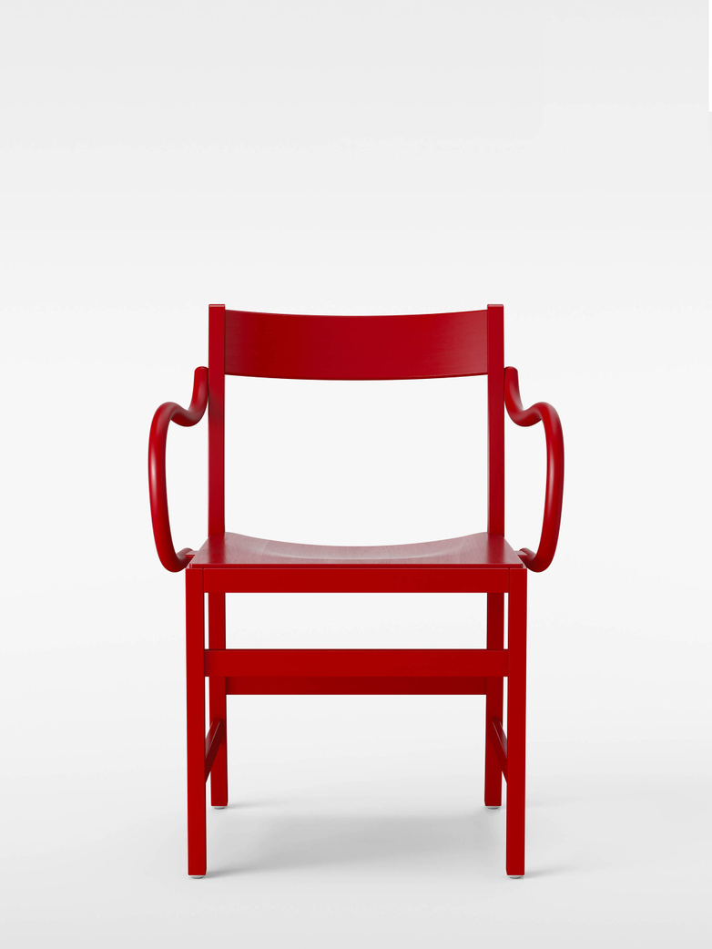Waiter XL Armchair – Red Lacqured Beech