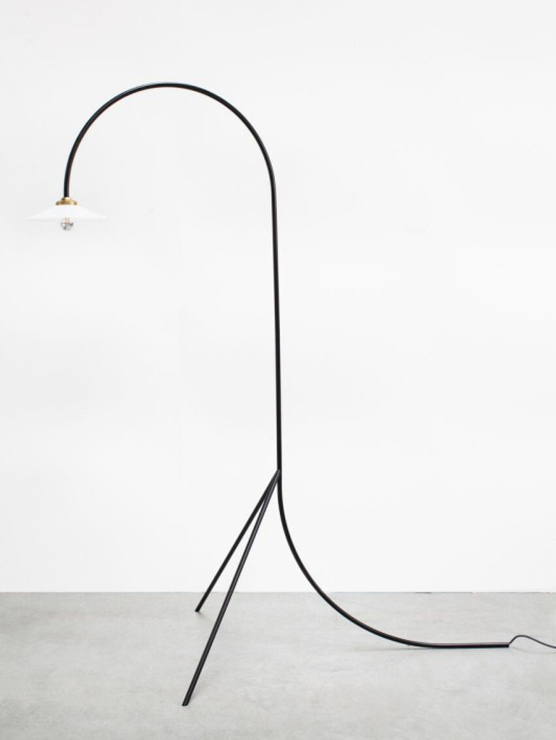Standing Lamp N1 – Black