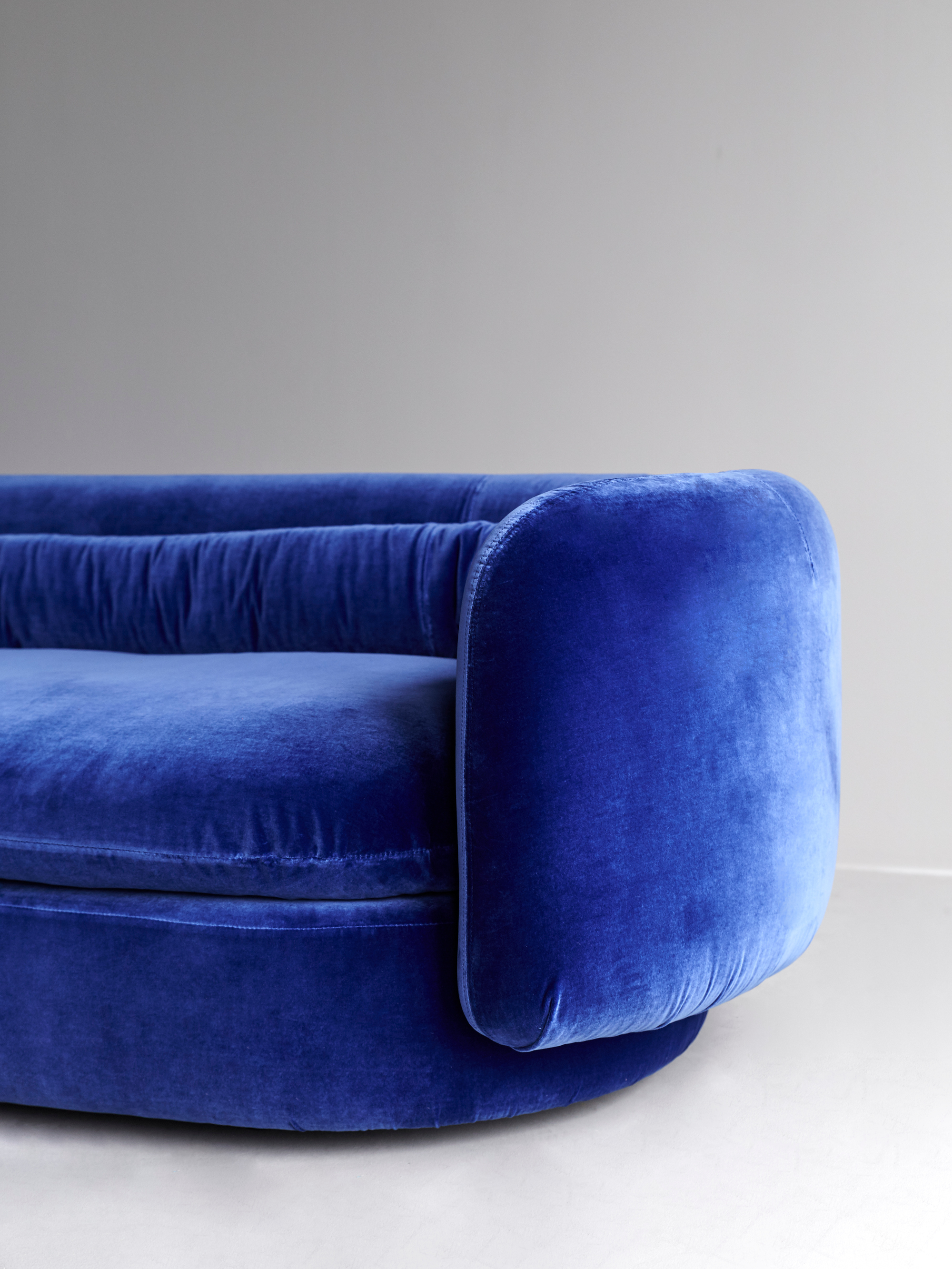24456 1c17528fa5 Pm014comkv Harald 772 Group Four Seater Sofa 2 Portrait