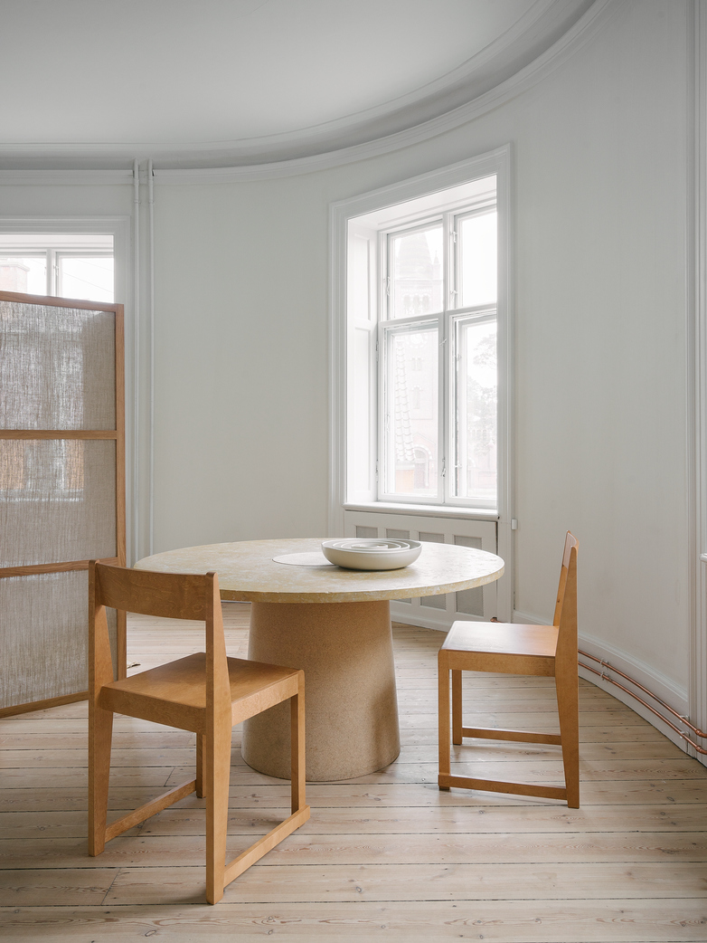 Sintra Dining Table - Yellow Limestone