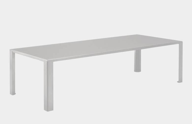 Big Irony Outdoor Dining Table – White