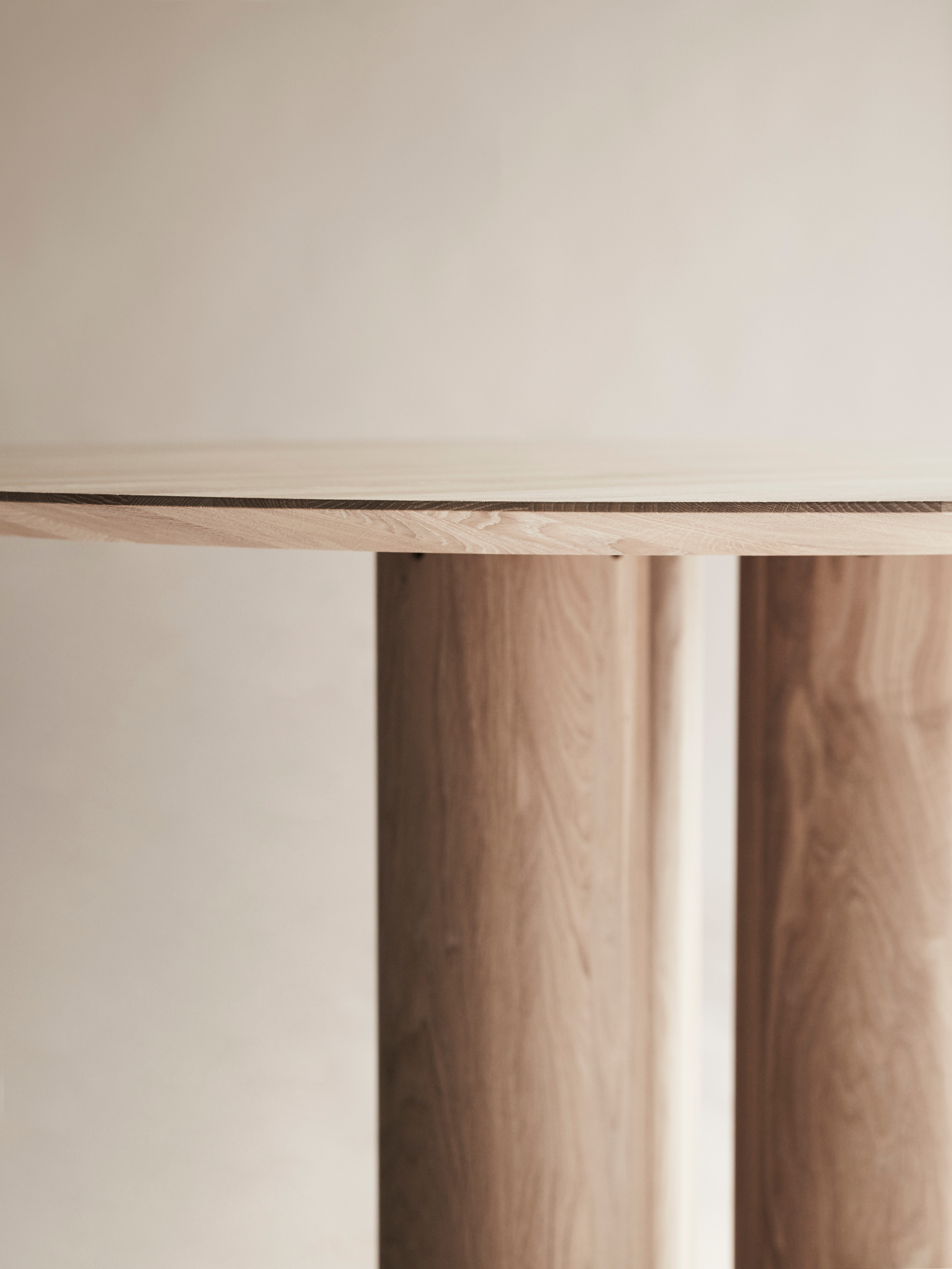 24643 82c60d5eb2 540eo Hommage Dining Table 3 Portrait