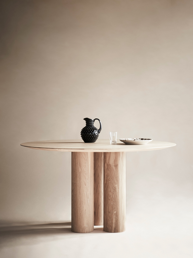 Hommage Grande Dining Table – White Stained Oak
