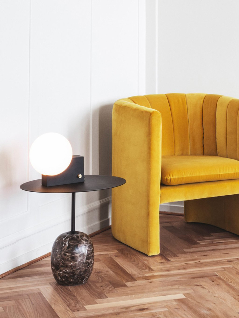 Loafer Lounge Chair SC23 – Velvet Twilight – Yellow