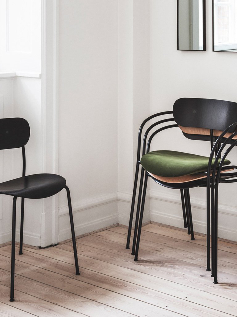 Pavilion armchair AV4 - Laqured Oak/Velvet Pine Green