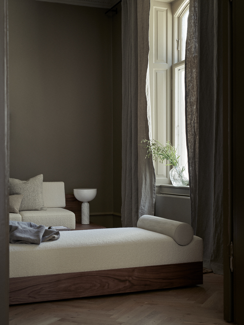 Mass Daybed