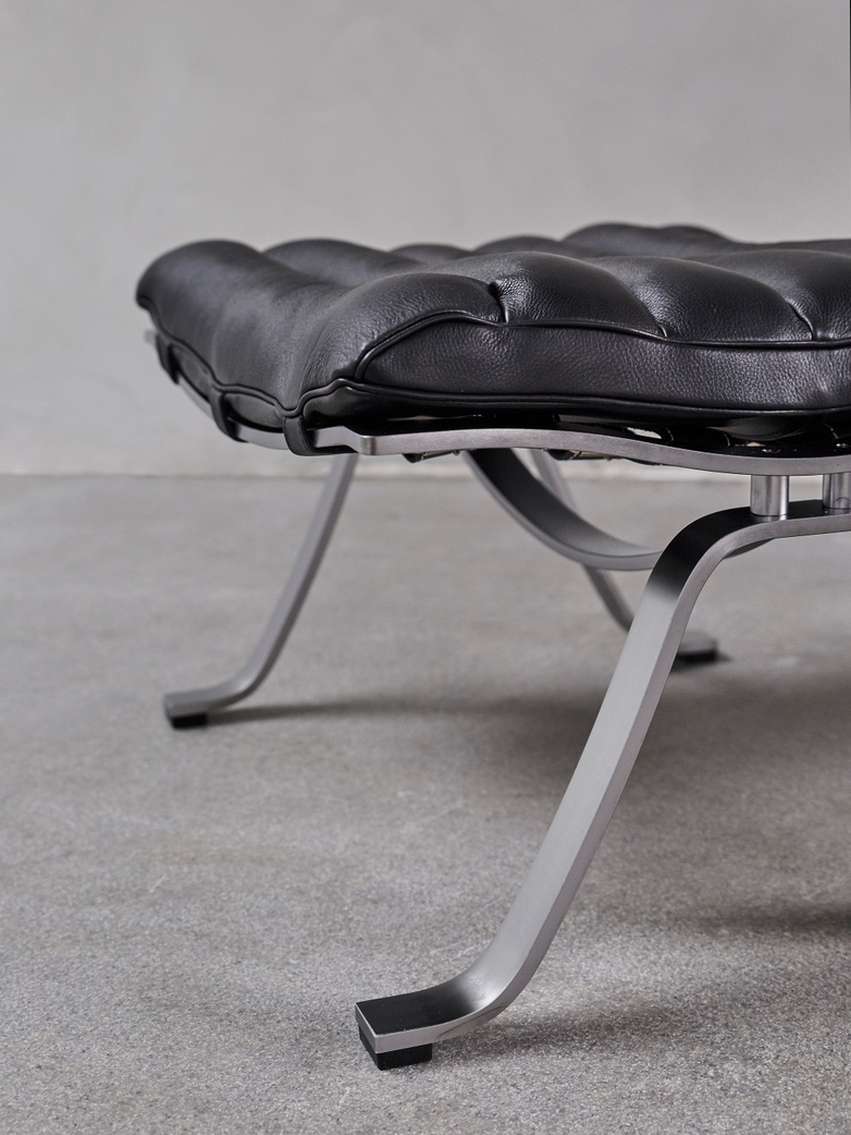 Ari Footstool