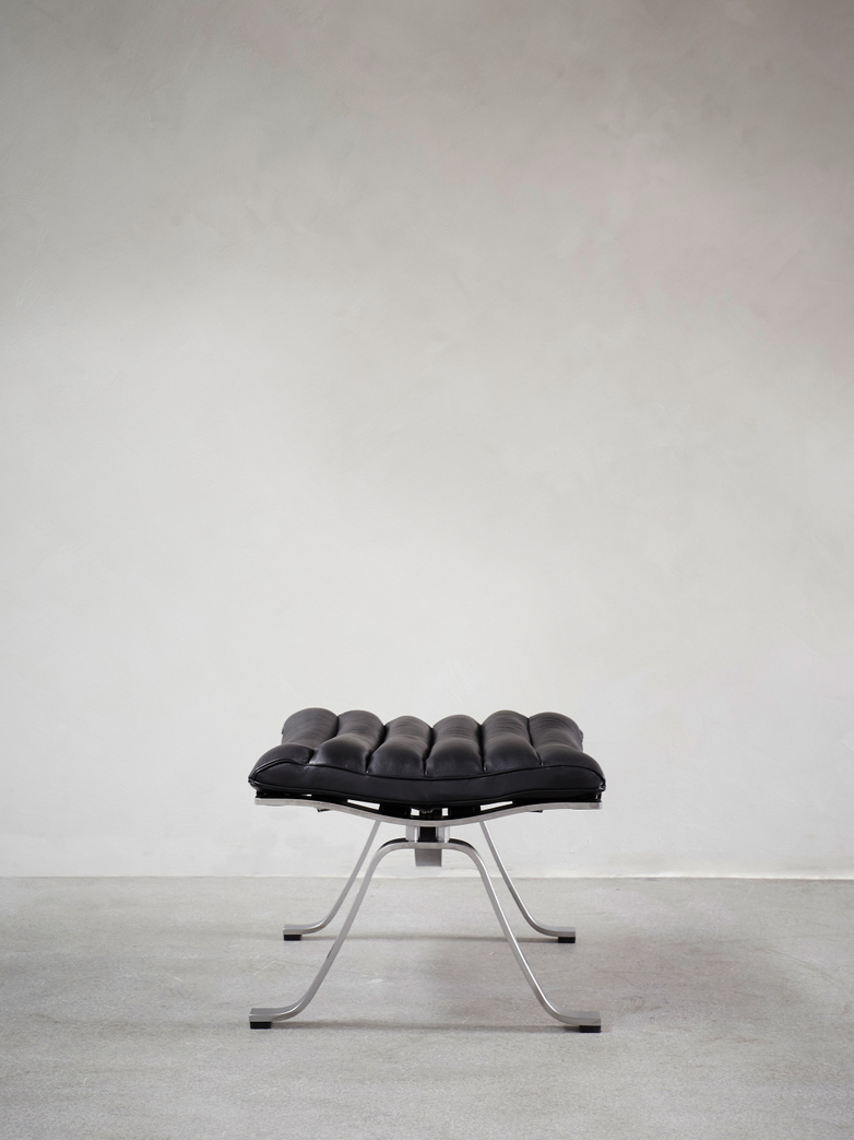 Ari Footstool