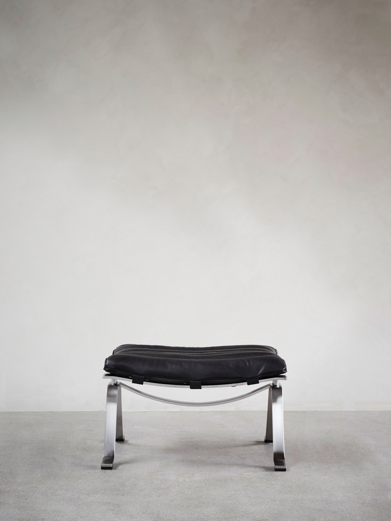 Ari Footstool