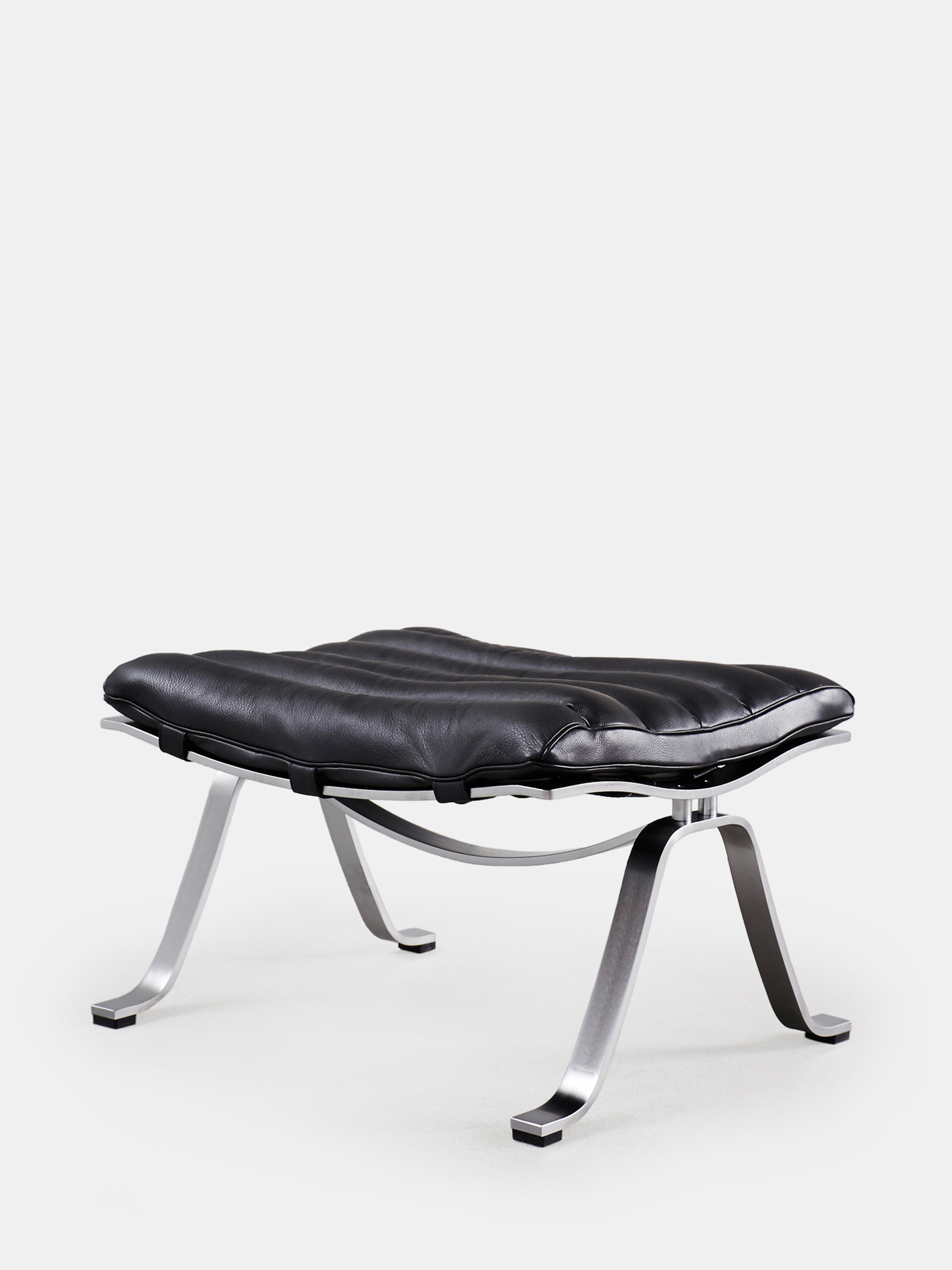 24742 Cc1172e01a  Arm Footstool Elmorustical 1 Zoom Portrait
