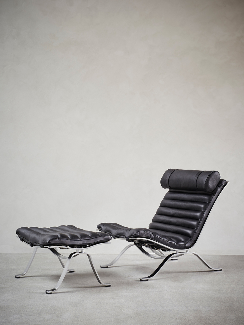 Ari Footstool