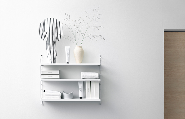 String Pocket – White / White