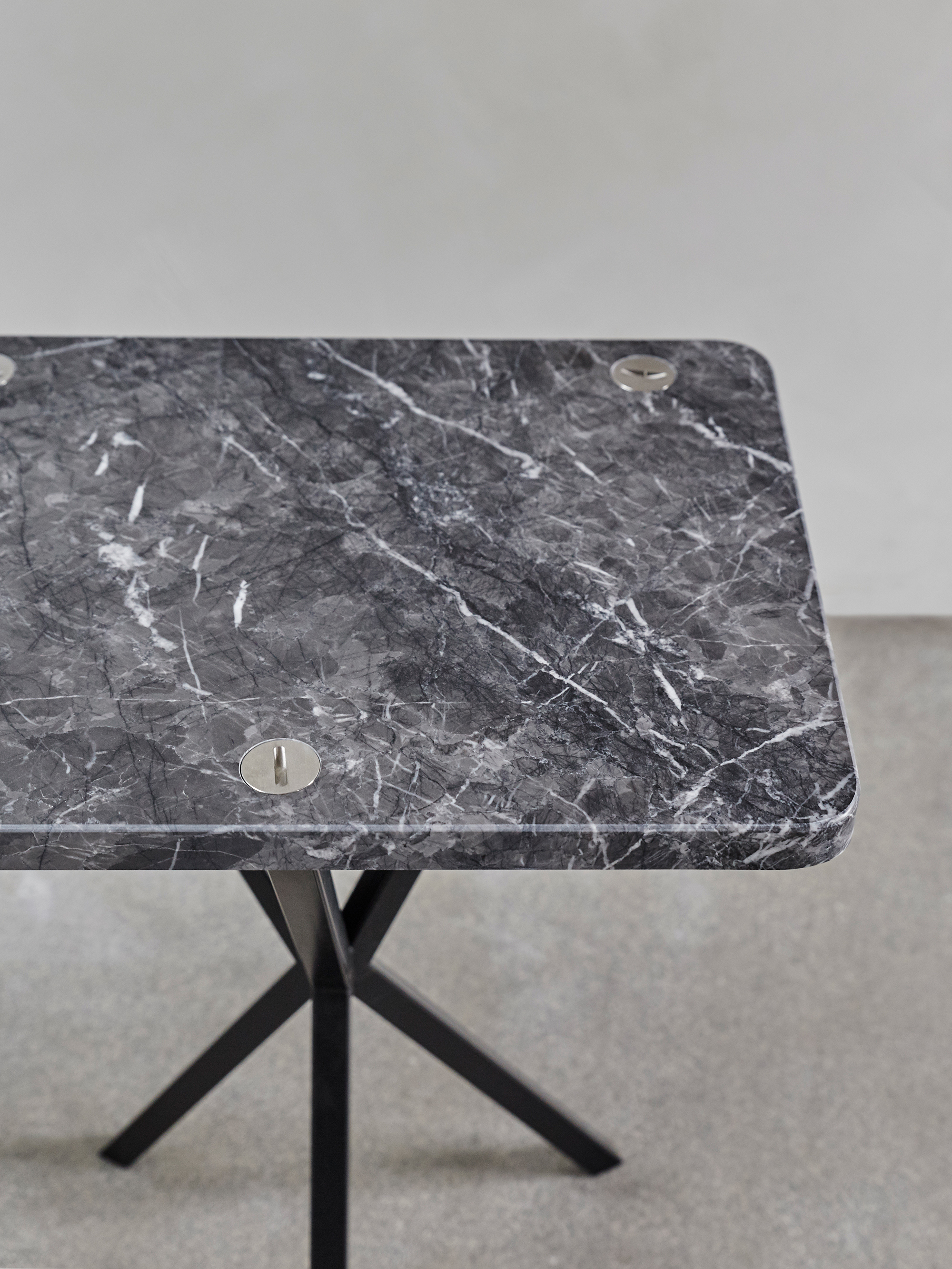 25864 31f00f0e40 494 360 7 Console Table Grigio 3 Portrait
