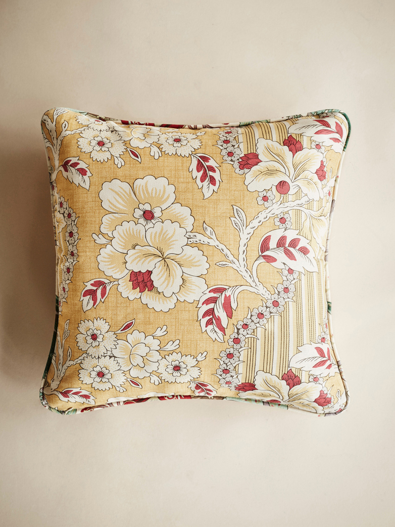 Boise de Rose – Gold/Berry – 50 x 50