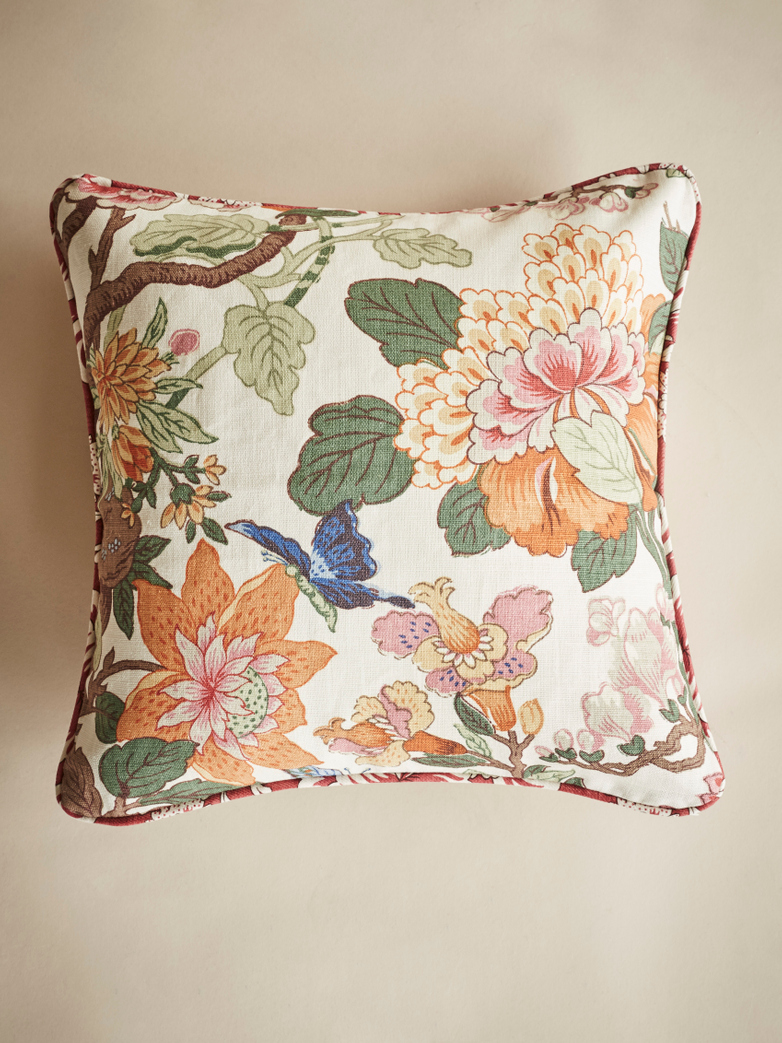 Magnolia – Cream/Blue – 50 x 50