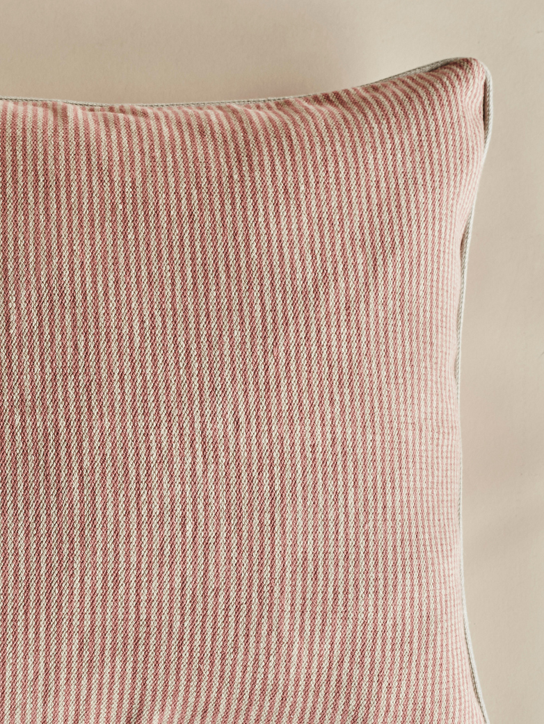 Emerson – Red – 60 x 60