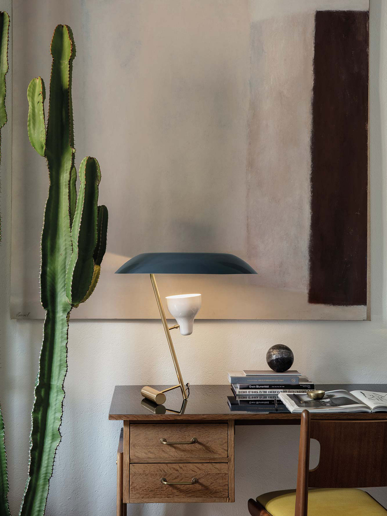 Model 548 Table Lamp – Azure