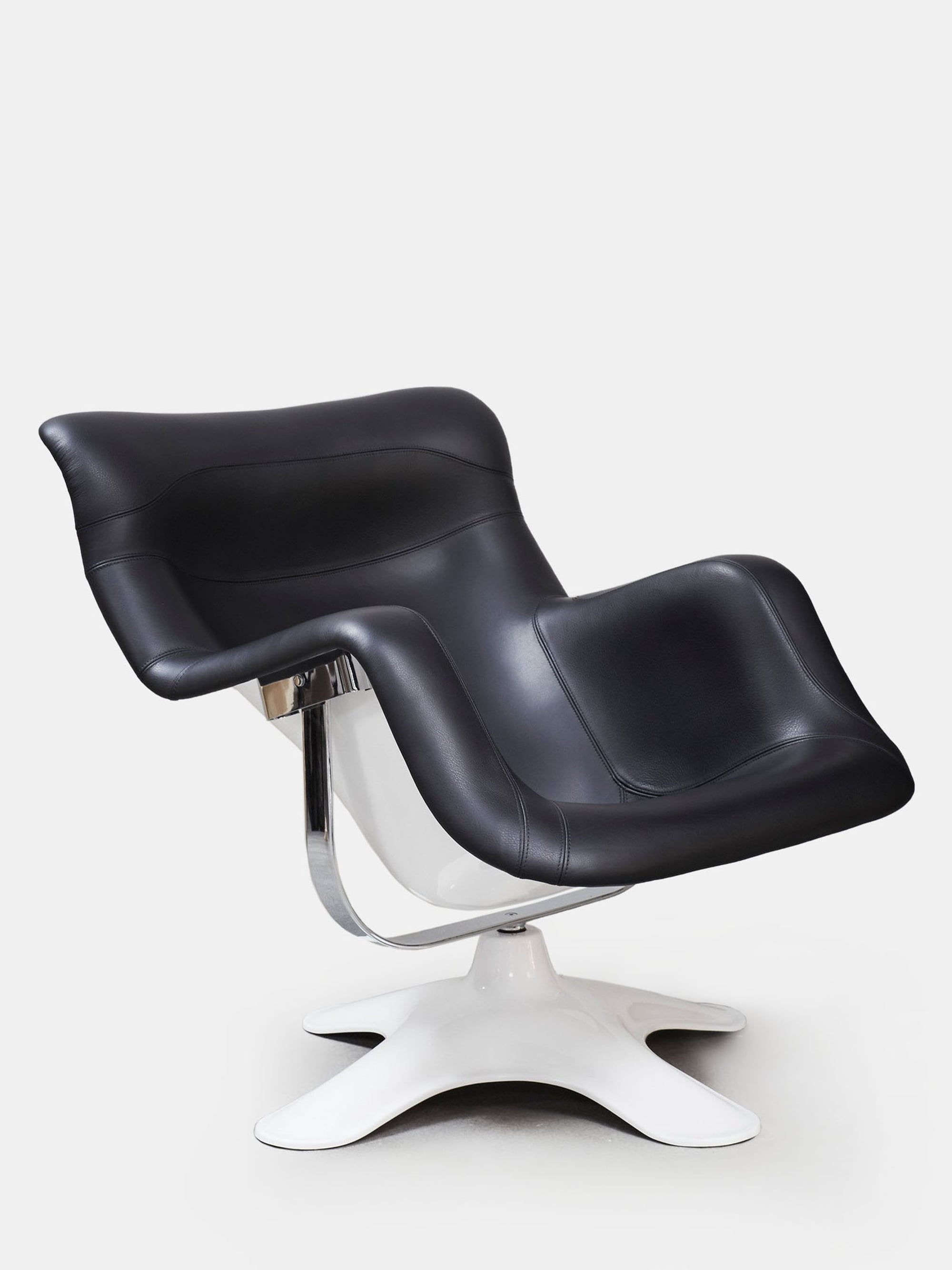 26261 Dbb736423b 28201600 Karuselli Lounge Chair Zoom Portrait