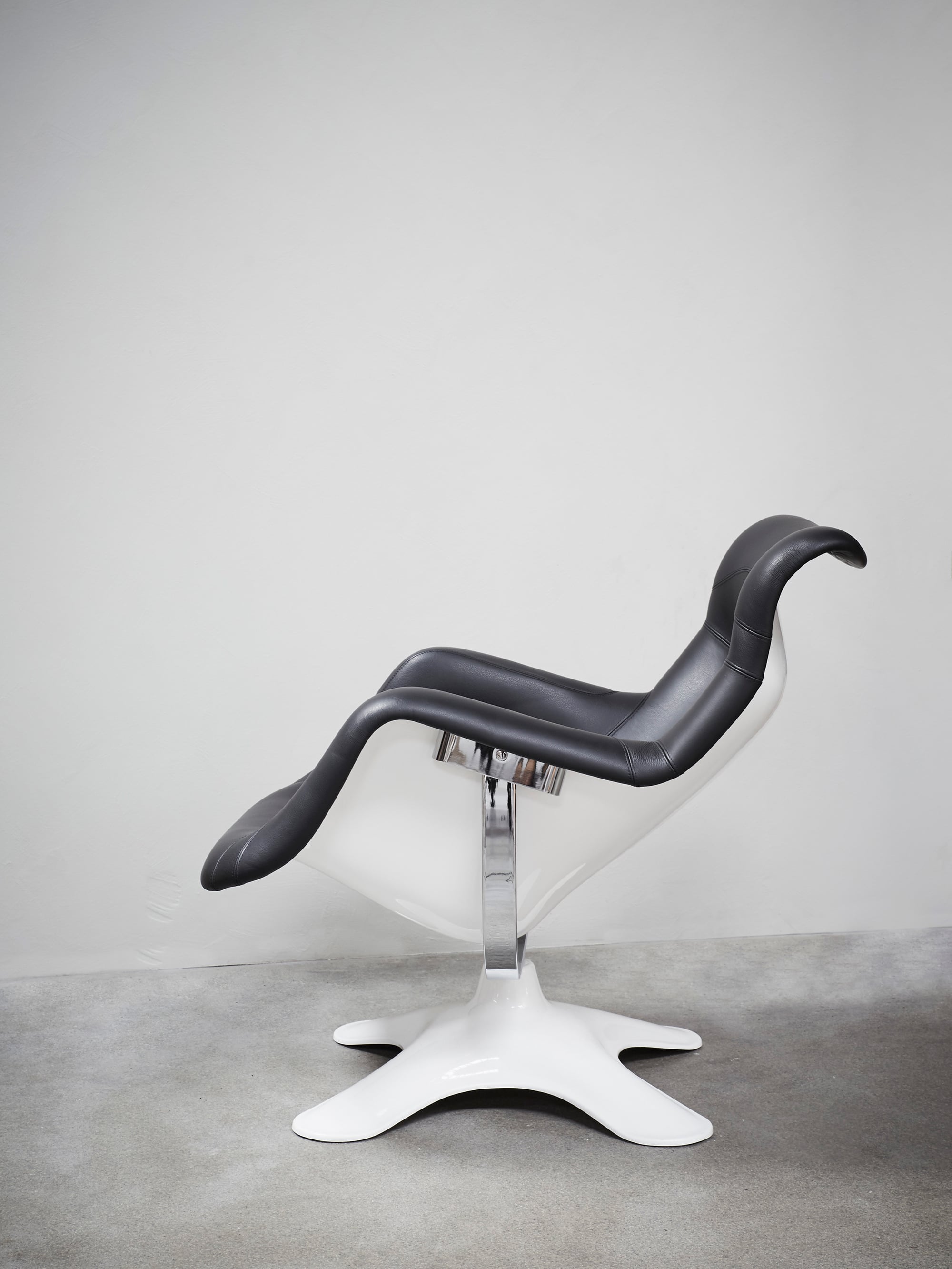 26261 F95afe6cd2 28201600 Karuselli Lounge Chair 4 Portrait