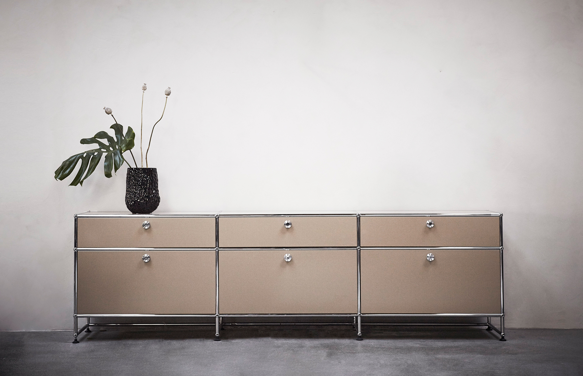 26296 28e6760682 102063657100 1 1 Usm Sideboard Beige Portrait