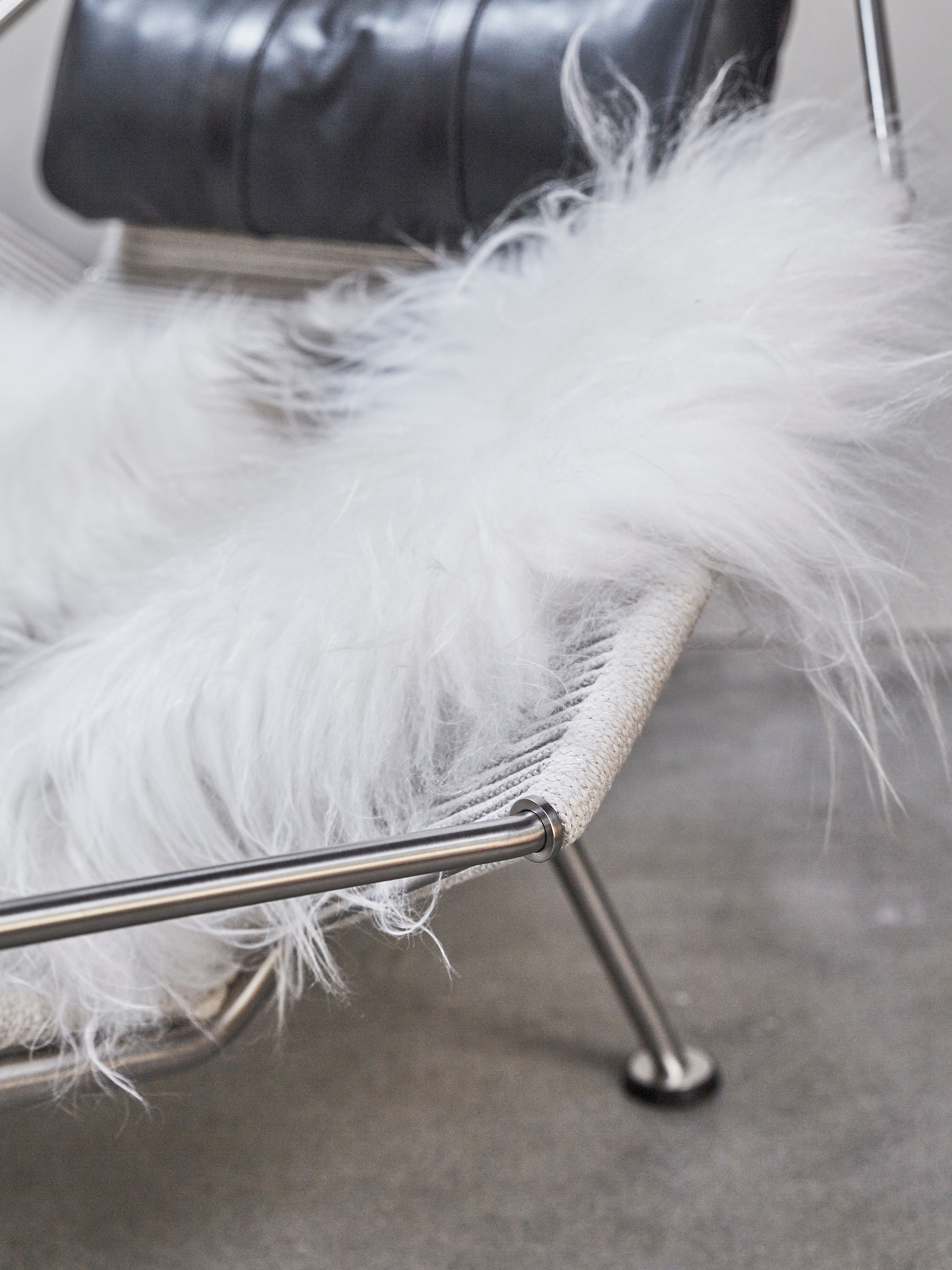 PP Møbler — PP225 Flag Halyard Chair - Black Leather - Polished