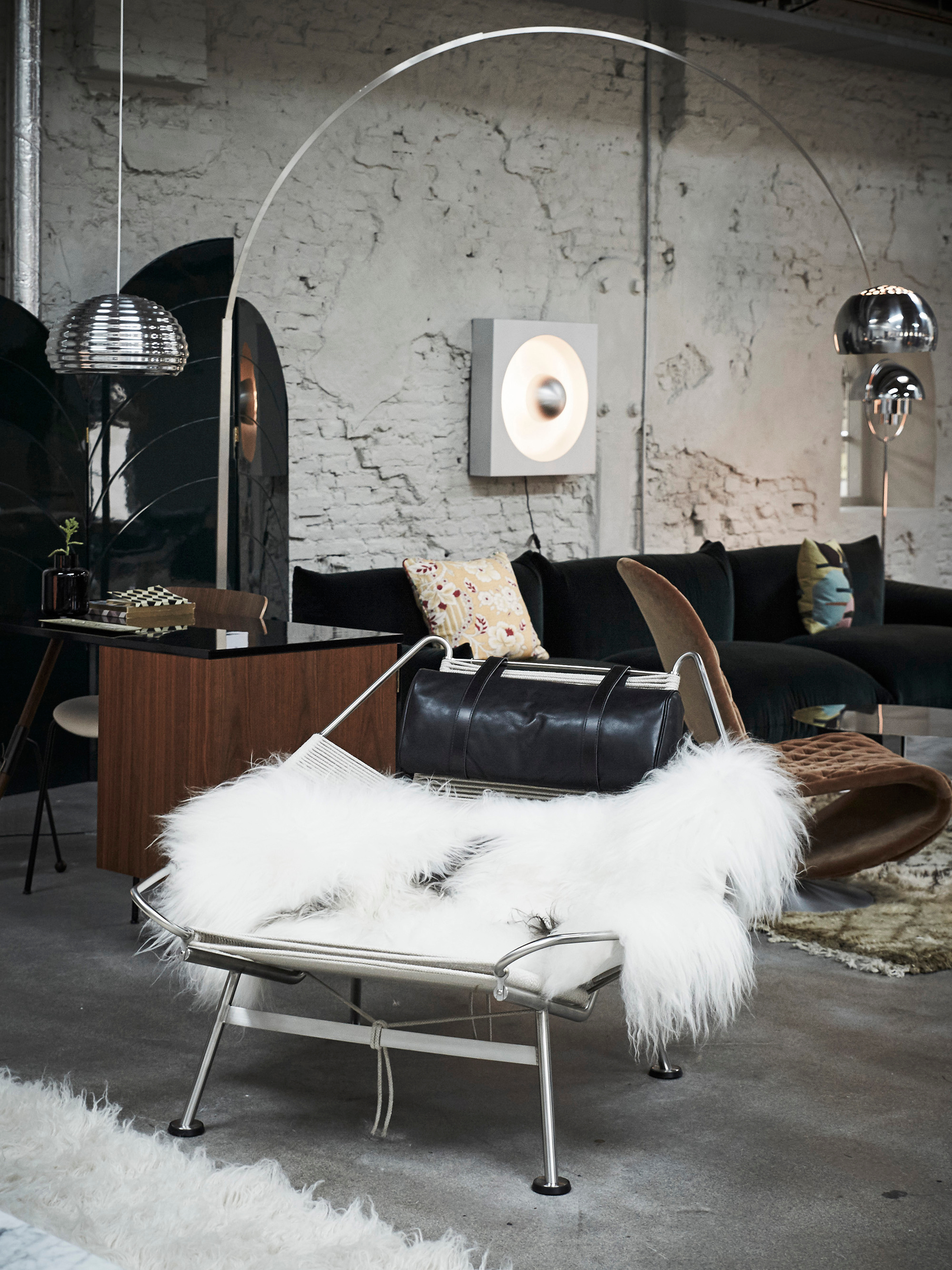 PP Møbler — PP225 Flag Halyard Chair - Black Leather - Polished