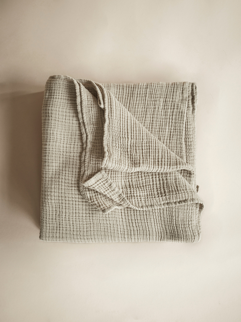 Free New Bedcover – Greige – 240x260