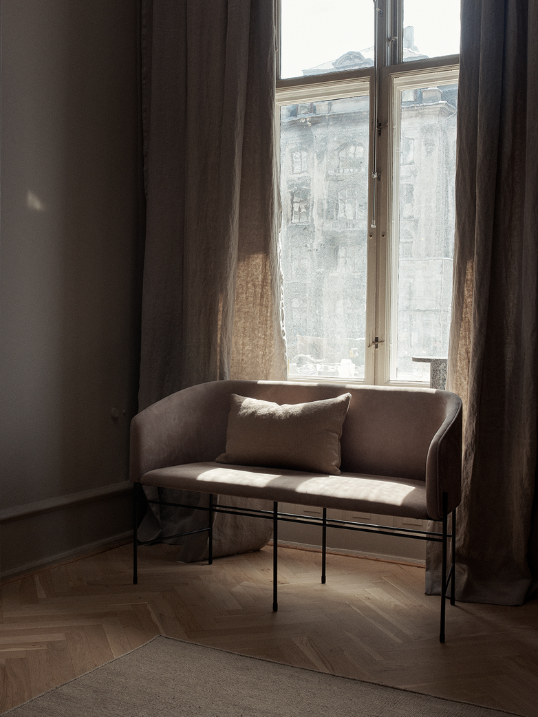 Covent Love Seater