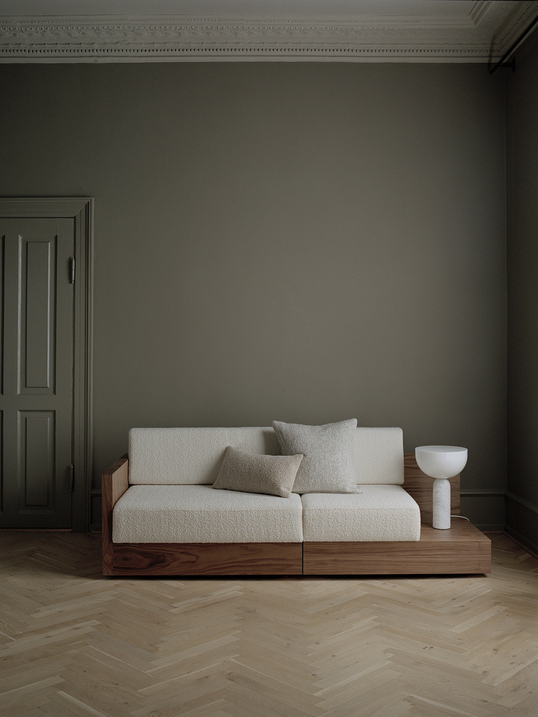 Mass Love Seater