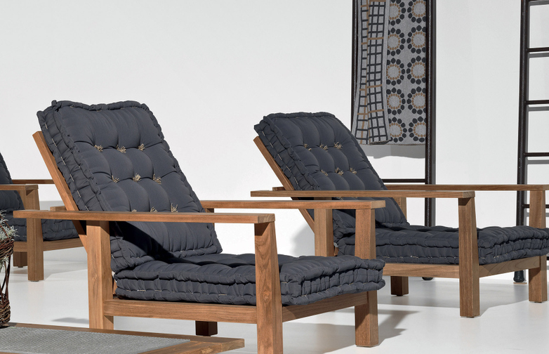 Inout 09 Easy Chair – Category D