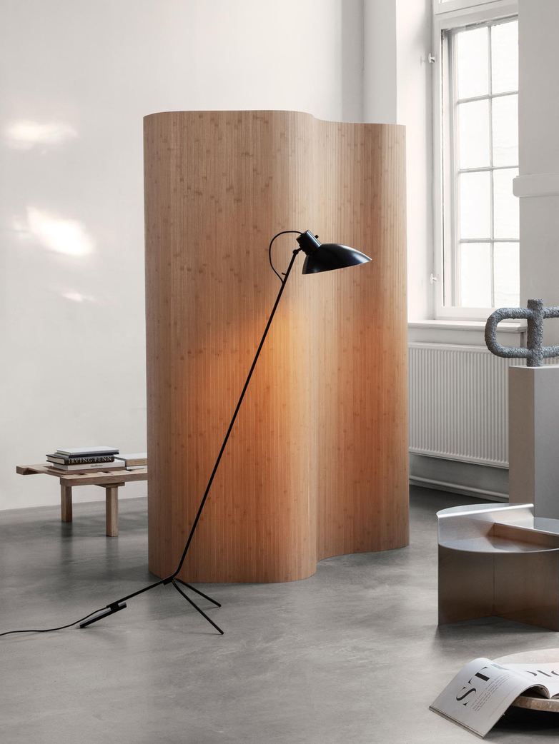VV Cinquanta Floor Lamp – Black/Yellow