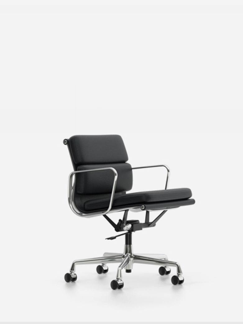 Eames Soft Pad Chair – EA 217 – Chrome – Nero