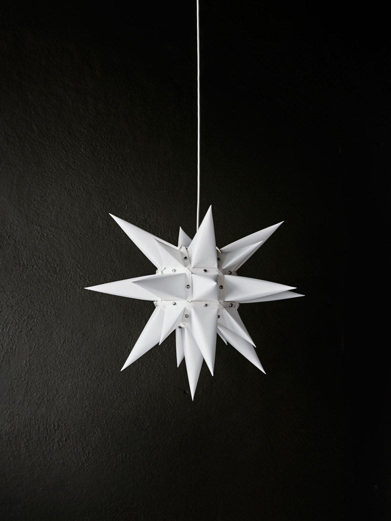 Moravia Star White Small